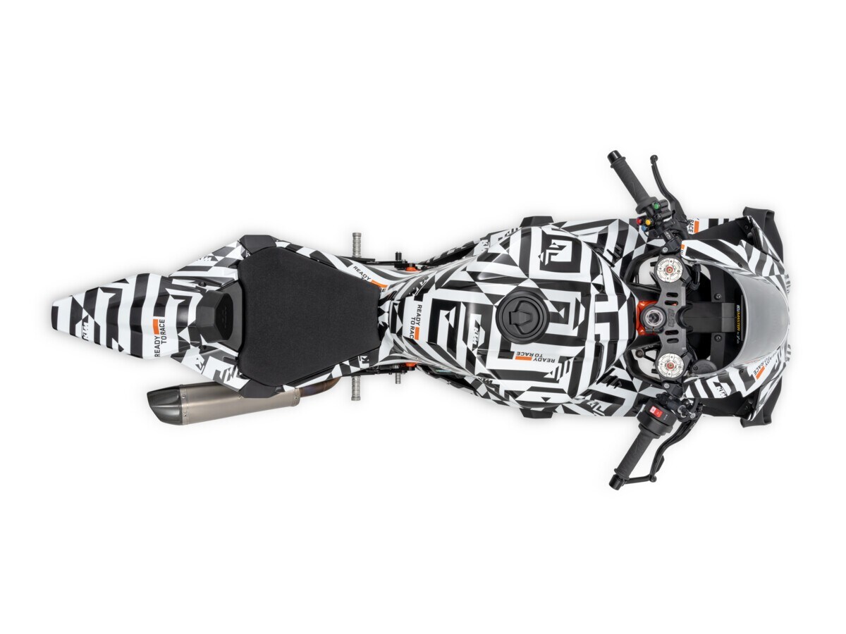 KTM 990 RC R, svelato il prototipo della nuova carenata austriaca